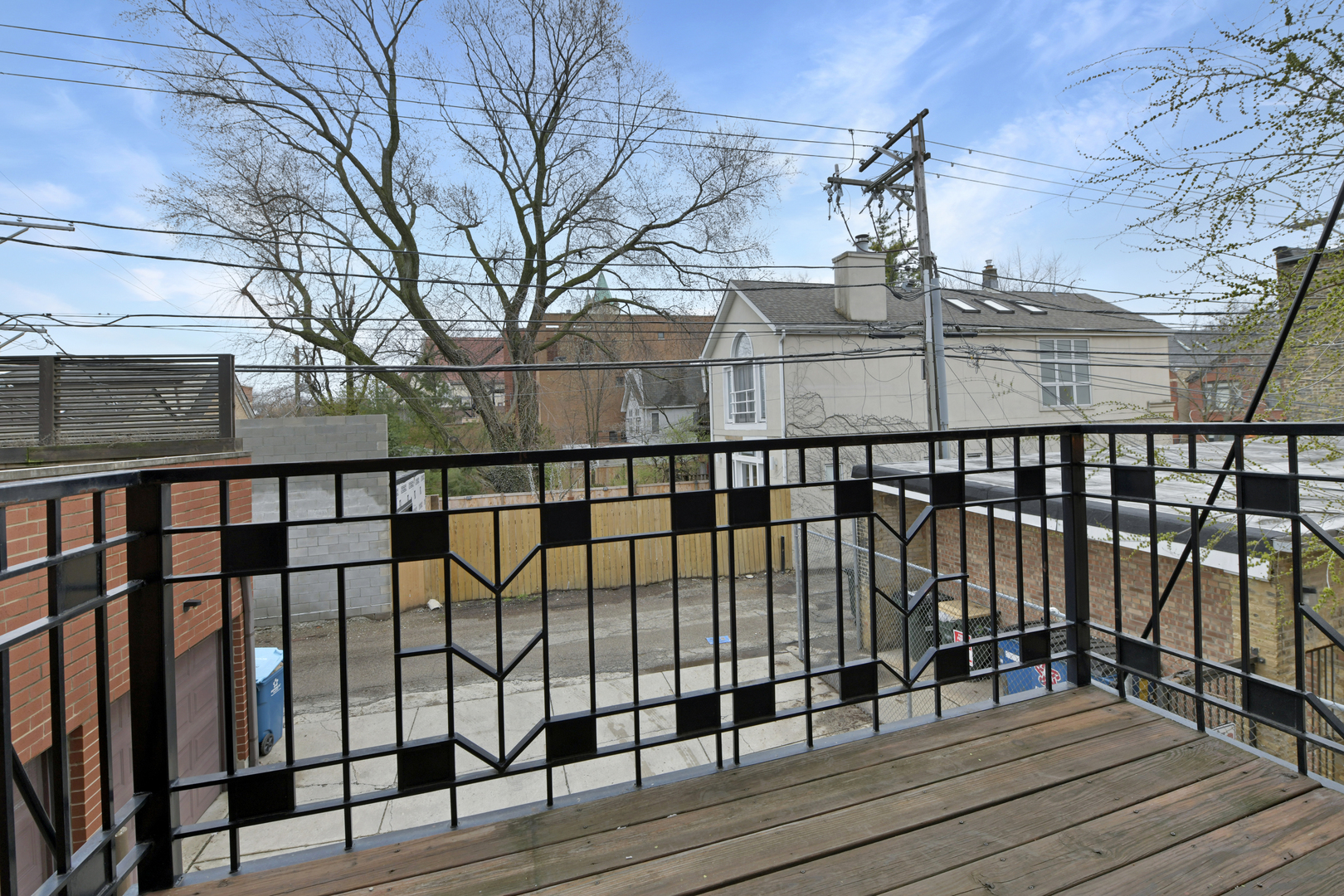 1359 W FULLERTON Avenue Unit: 2W