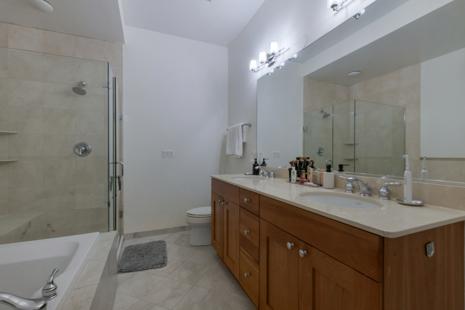 1355 W Washington Boulevard Unit: 2B