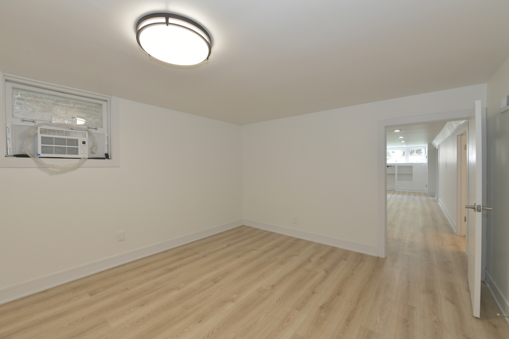 2735 N Mozart Street Unit: GARDEN