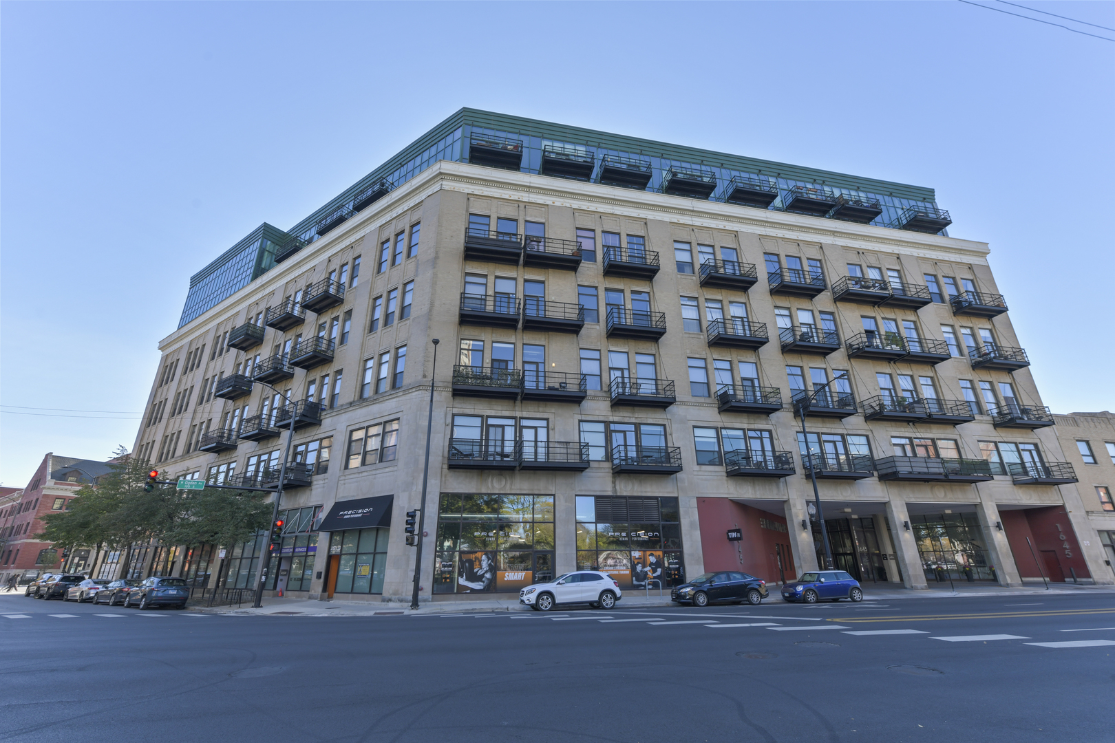 1645 W Ogden Avenue Unit: 526