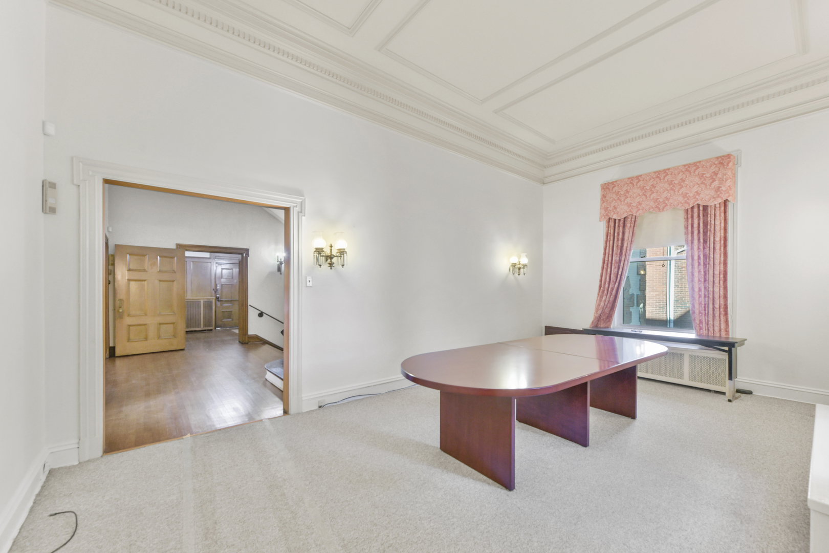 5017 S Greenwood Avenue