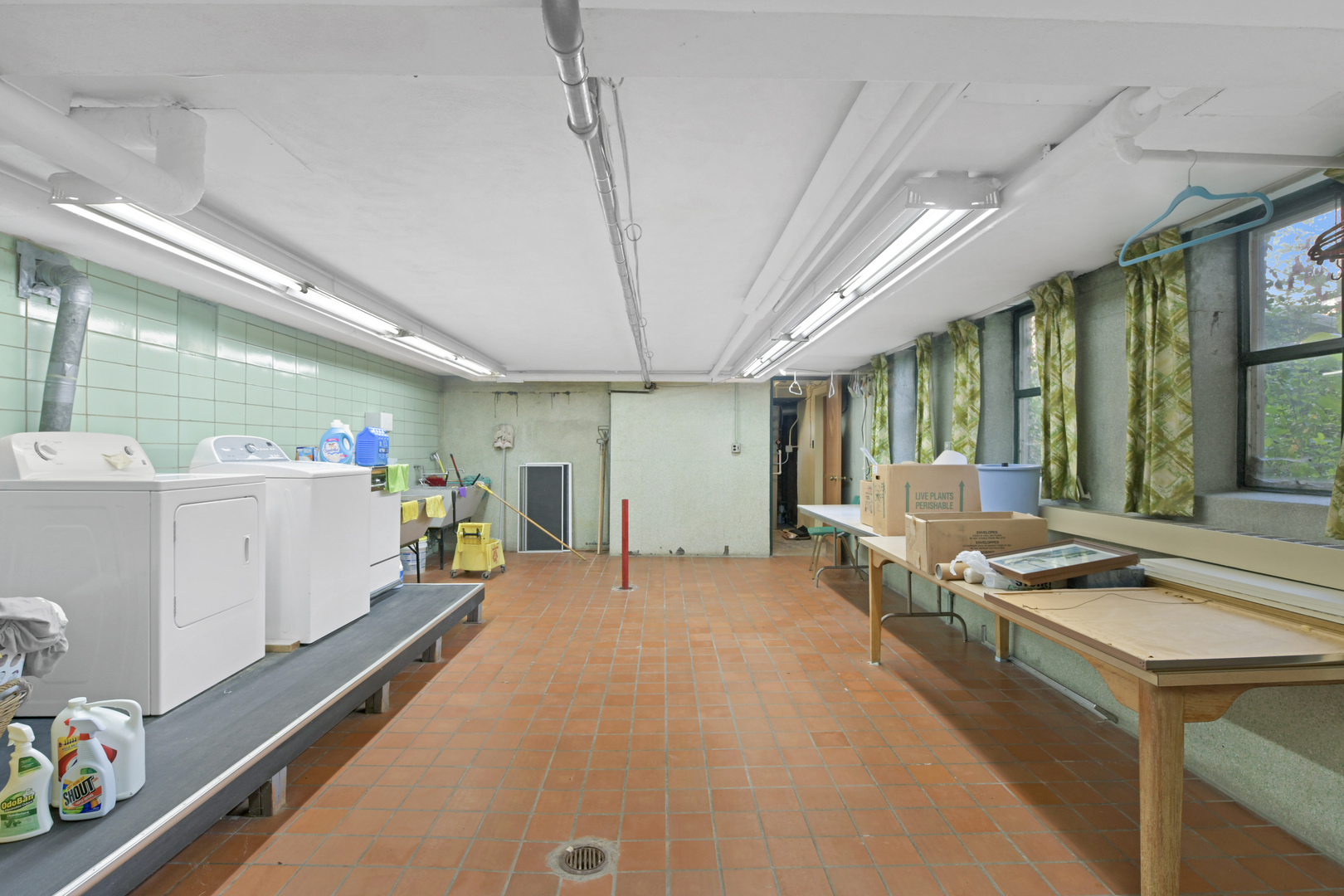 1603 Newcastle Avenue