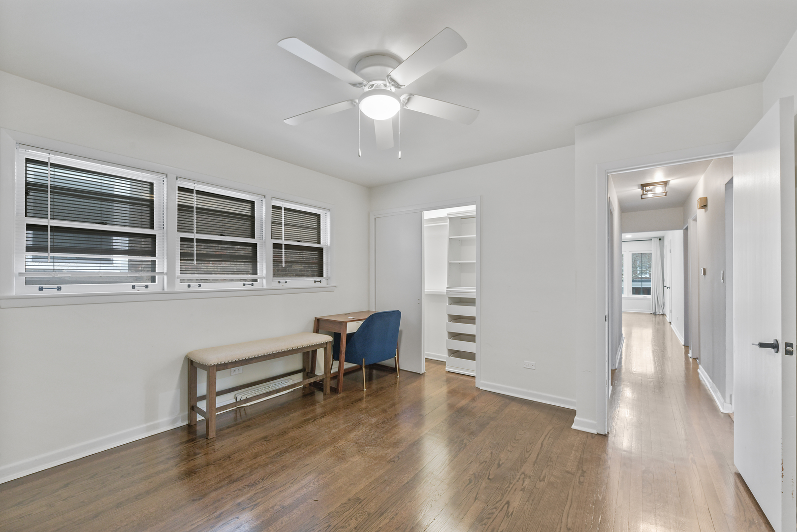 2735 N Mozart Avenue Unit: 2