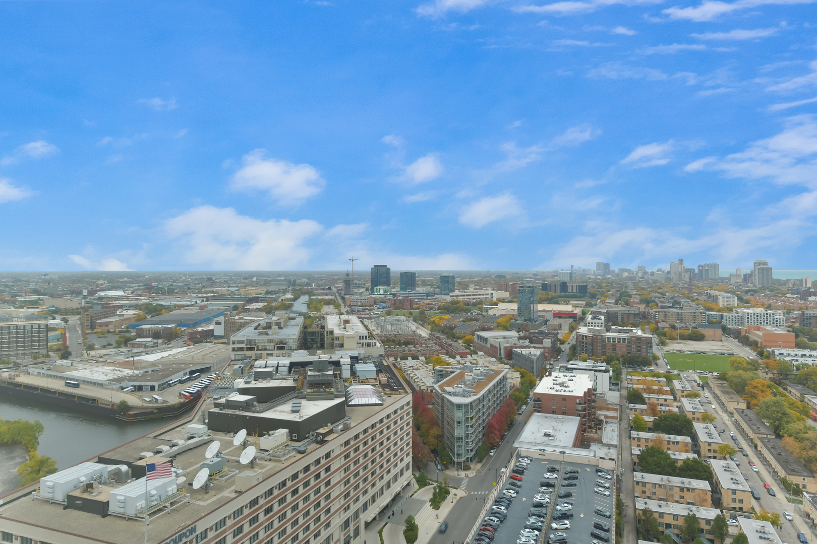 500 W SUPERIOR Street Unit: 2106