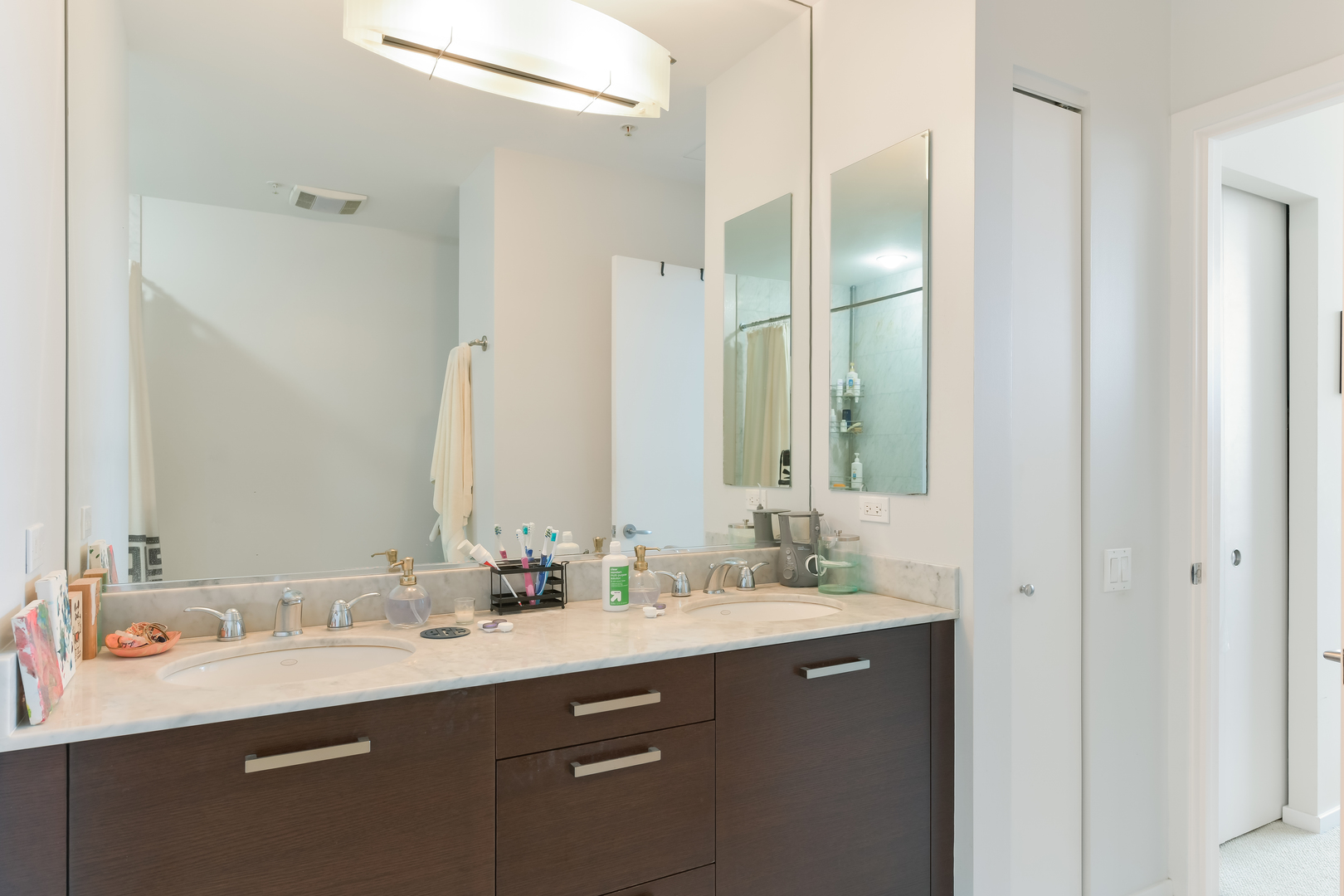 500 W SUPERIOR Street Unit: 2106