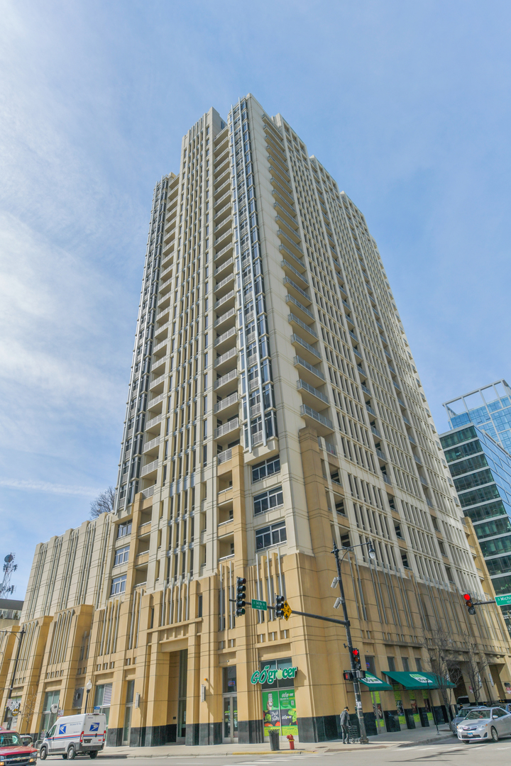 1400 S Michigan Avenue Unit: 2210