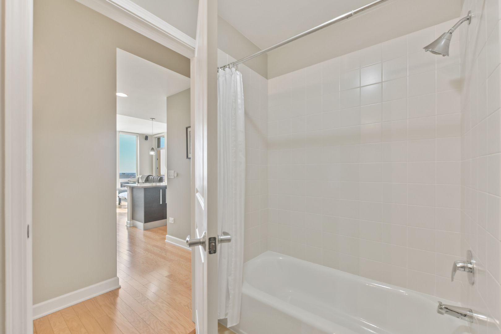 1400 S Michigan Avenue Unit: 2210