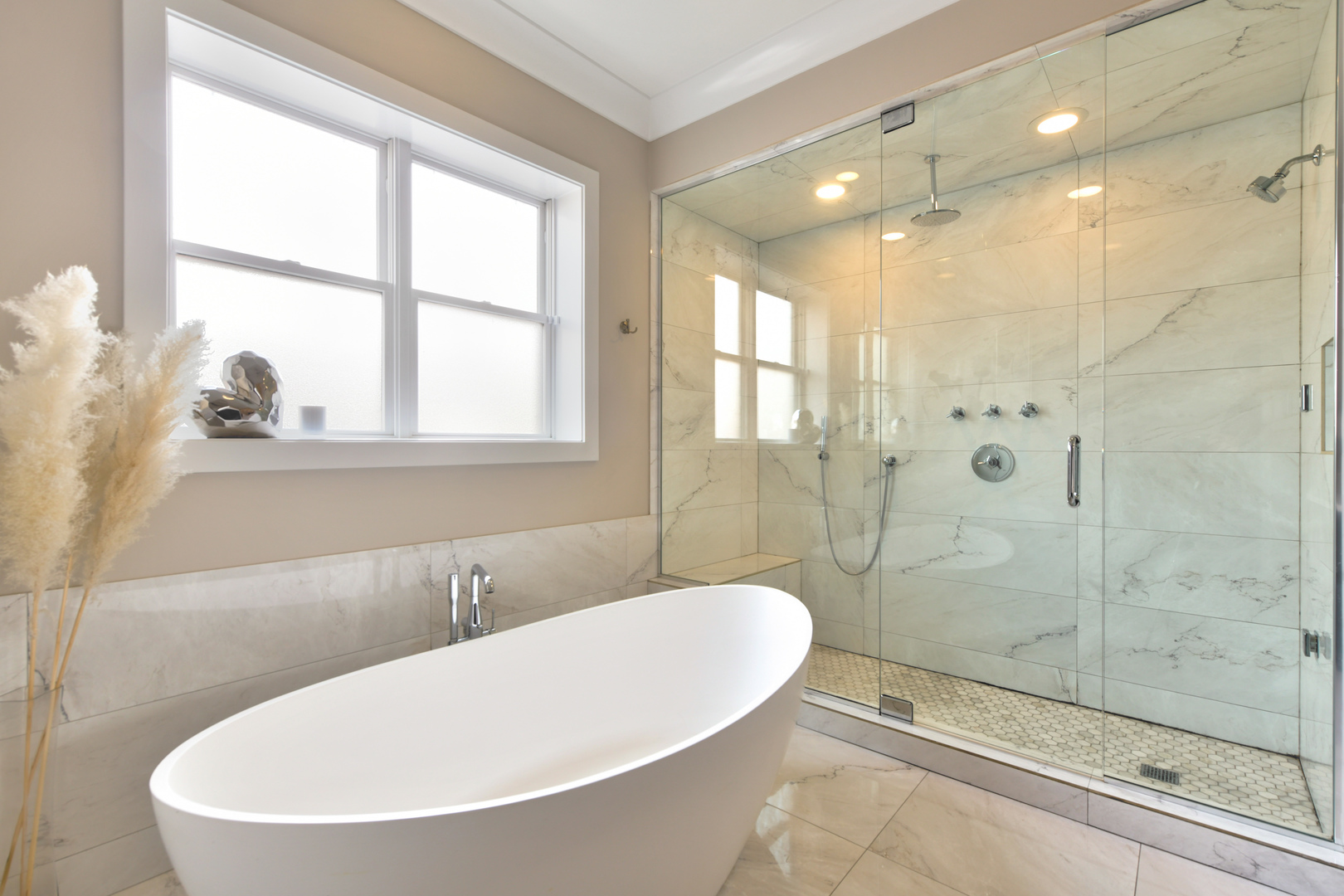 2024 W LeMoyne Street Unit: 2W