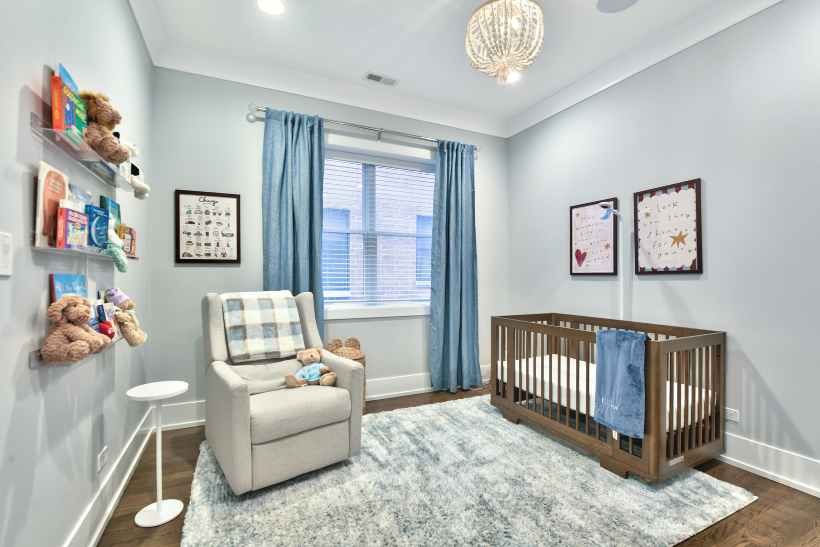 2024 W LeMoyne Street Unit: 2W