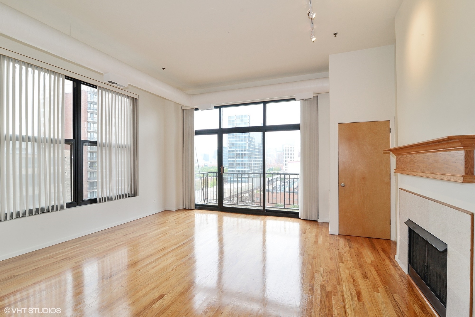1516 S Wabash Avenue Unit: 803