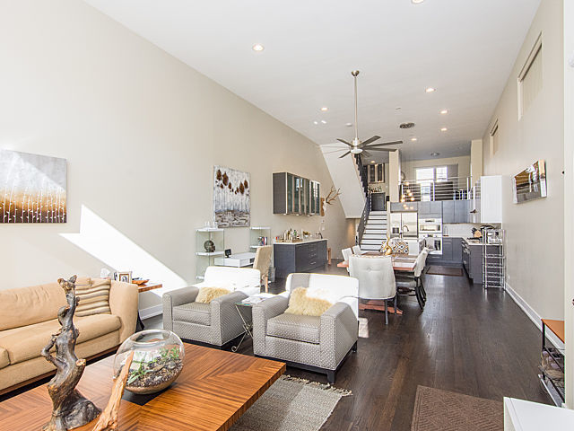 2036 W Huron Street