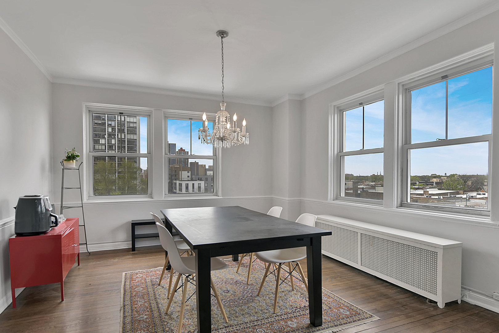 5555 N SHERIDAN Road Unit: 507