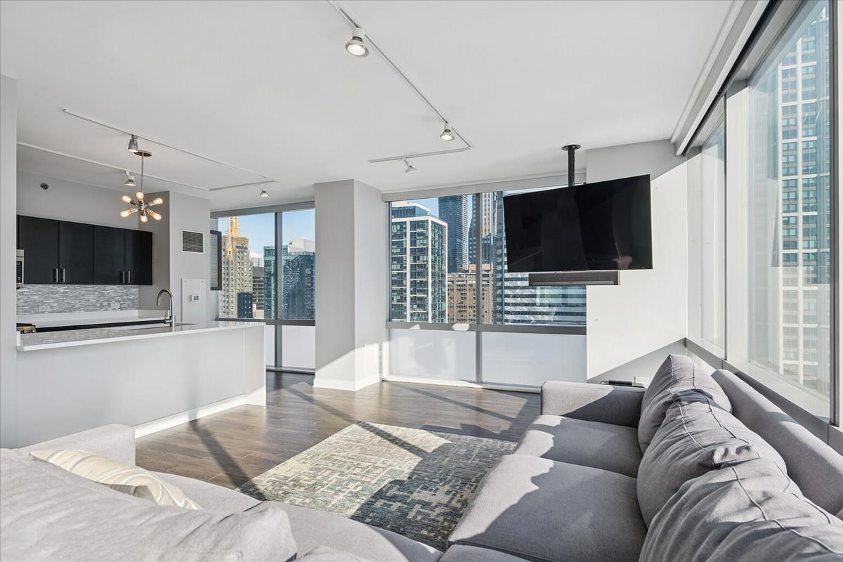 8 E RANDOLPH Street Unit: 3004