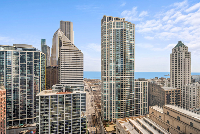 8 E RANDOLPH Street Unit: 3004