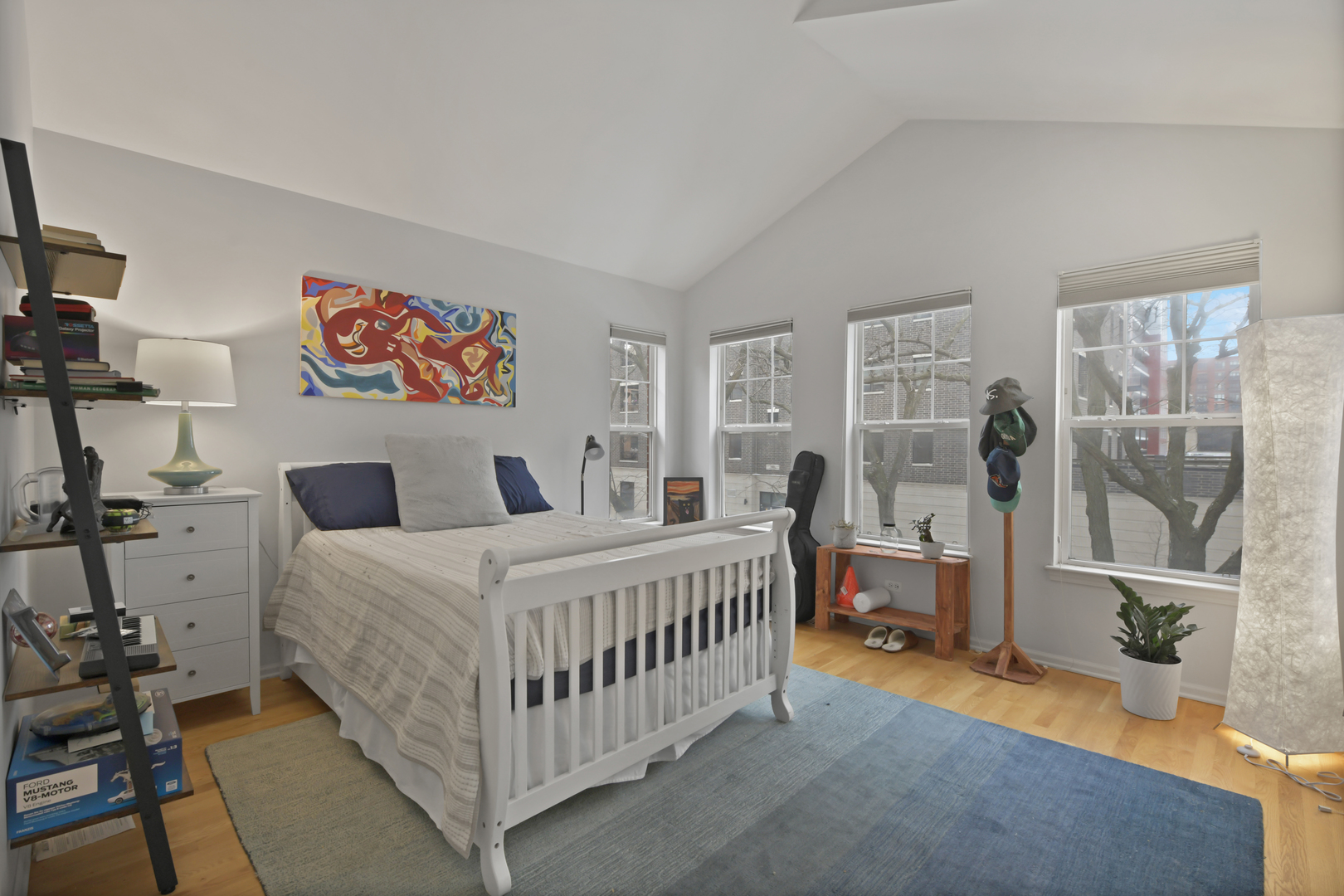 335 W Evergreen Avenue