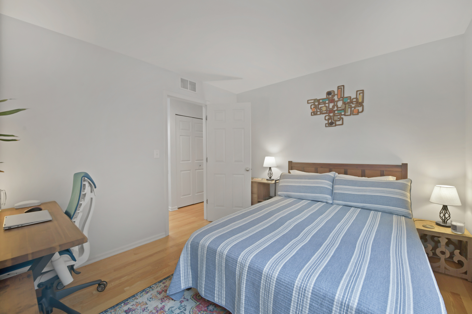 335 W Evergreen Avenue