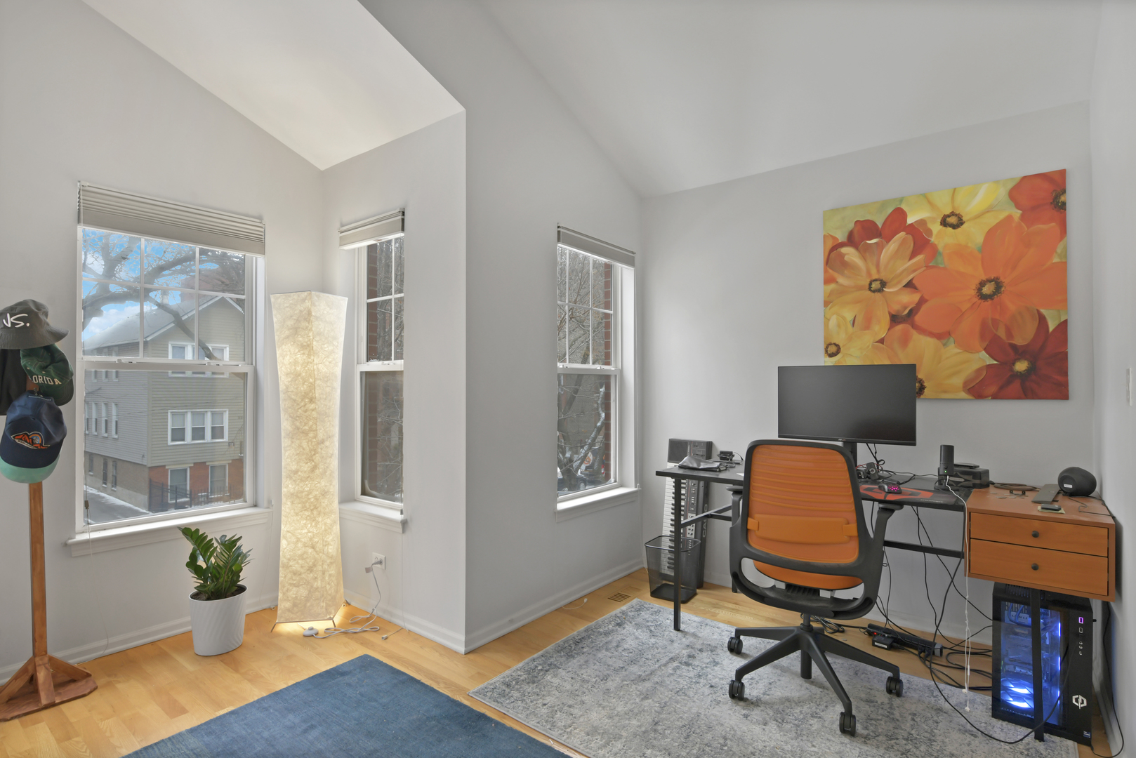 335 W Evergreen Avenue