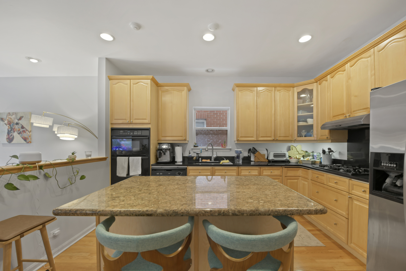 335 W Evergreen Avenue