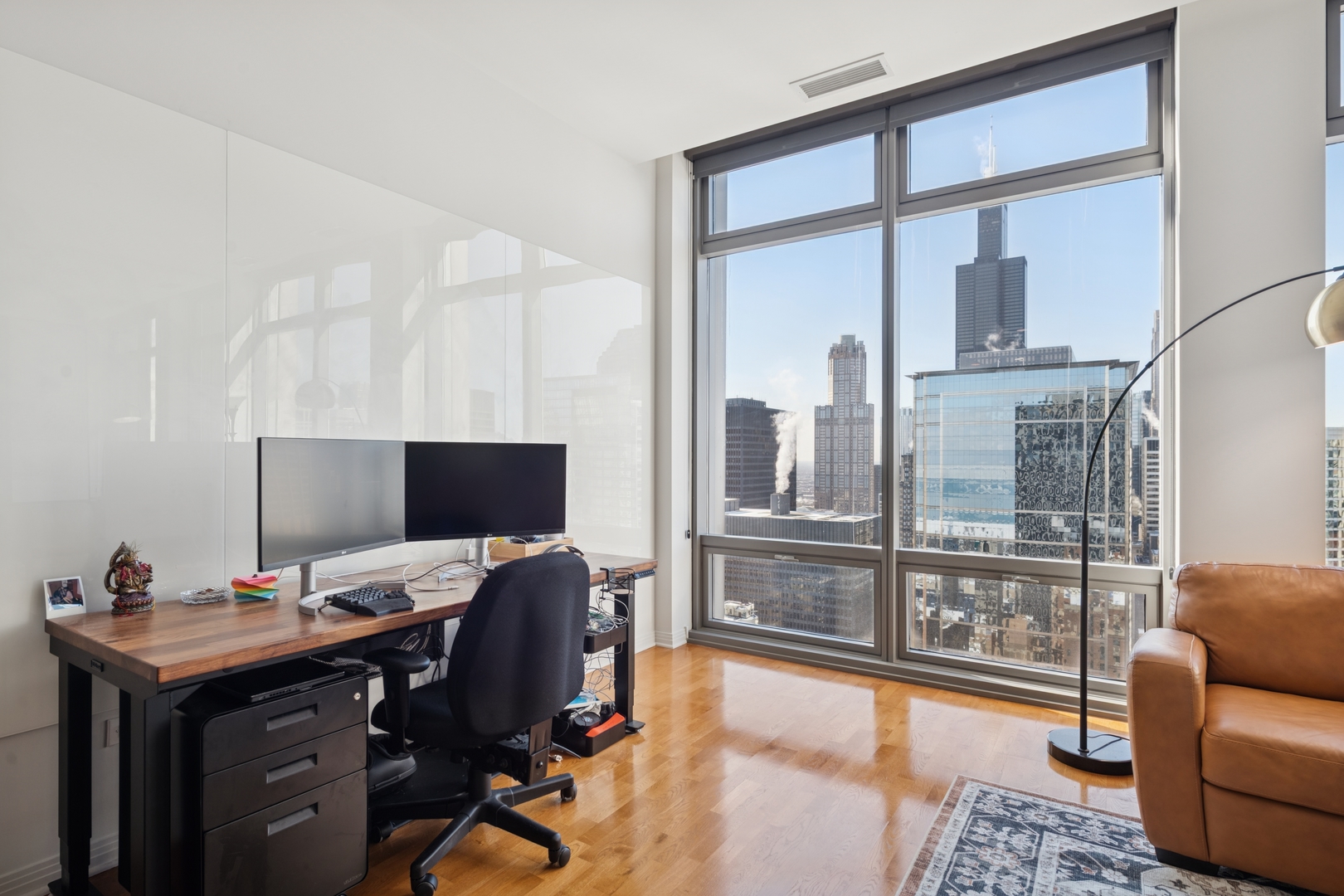 65 E Monroe Street Unit: 4111