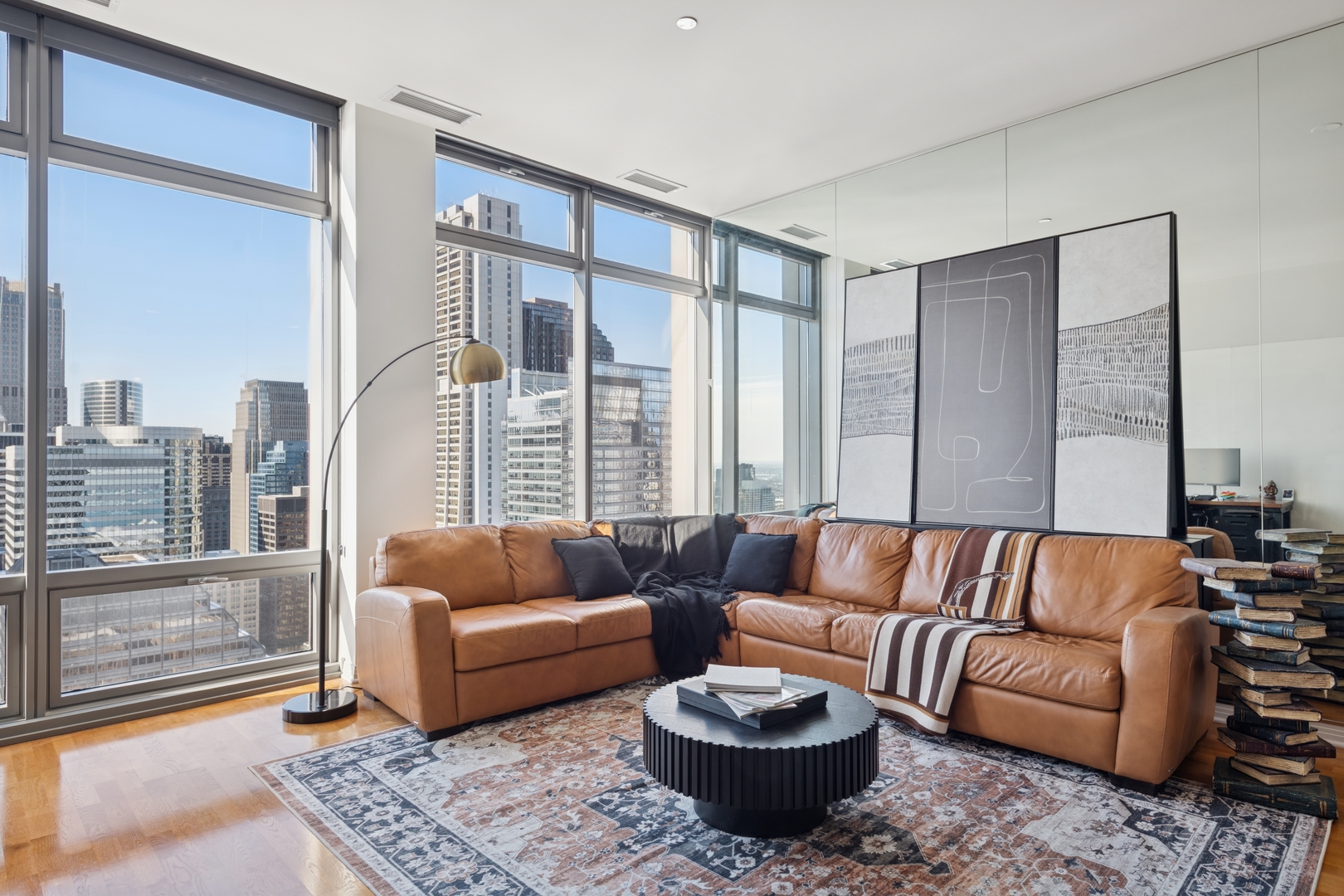 65 E Monroe Street Unit: 4111