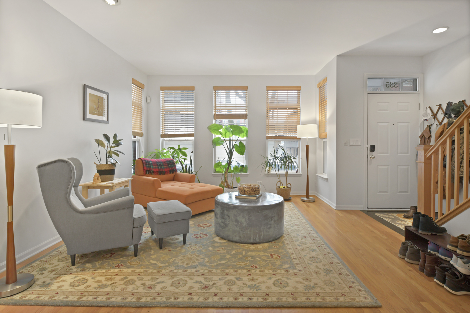 335 W Evergreen Avenue