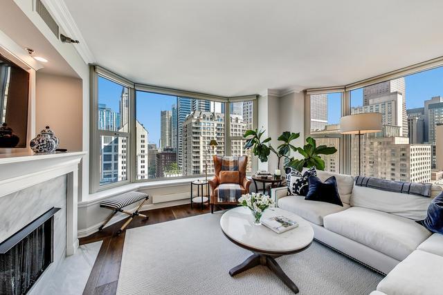 25 E Superior Street Unit: 1906