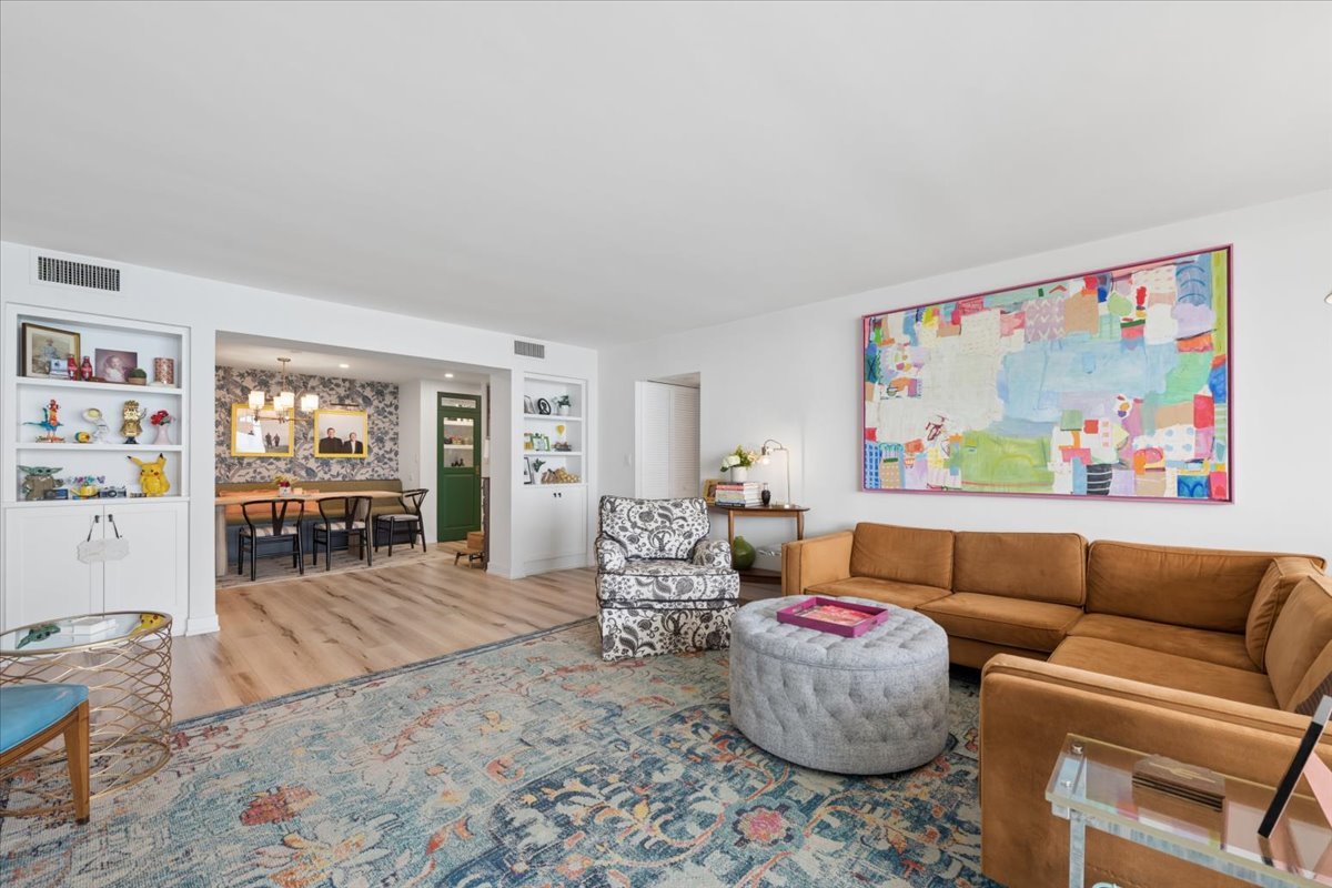 1212 N Lake Shore Drive Unit: 8BN