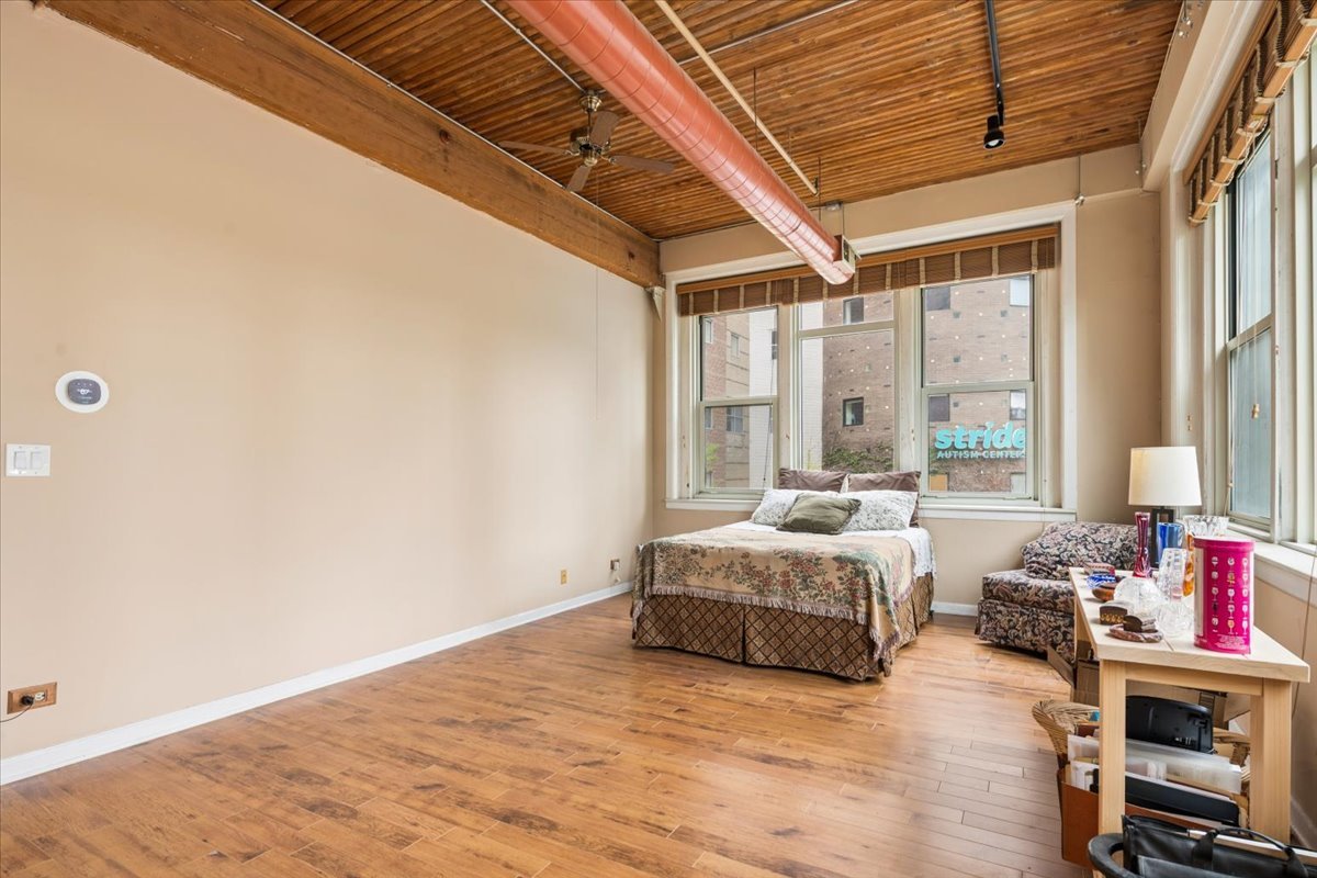 900 S Wabash Avenue Unit: 206