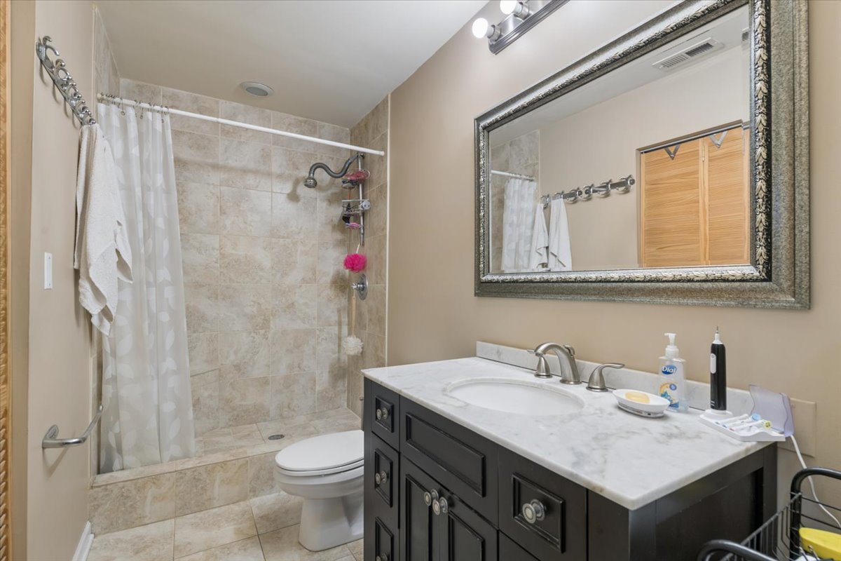 900 S Wabash Avenue Unit: 206