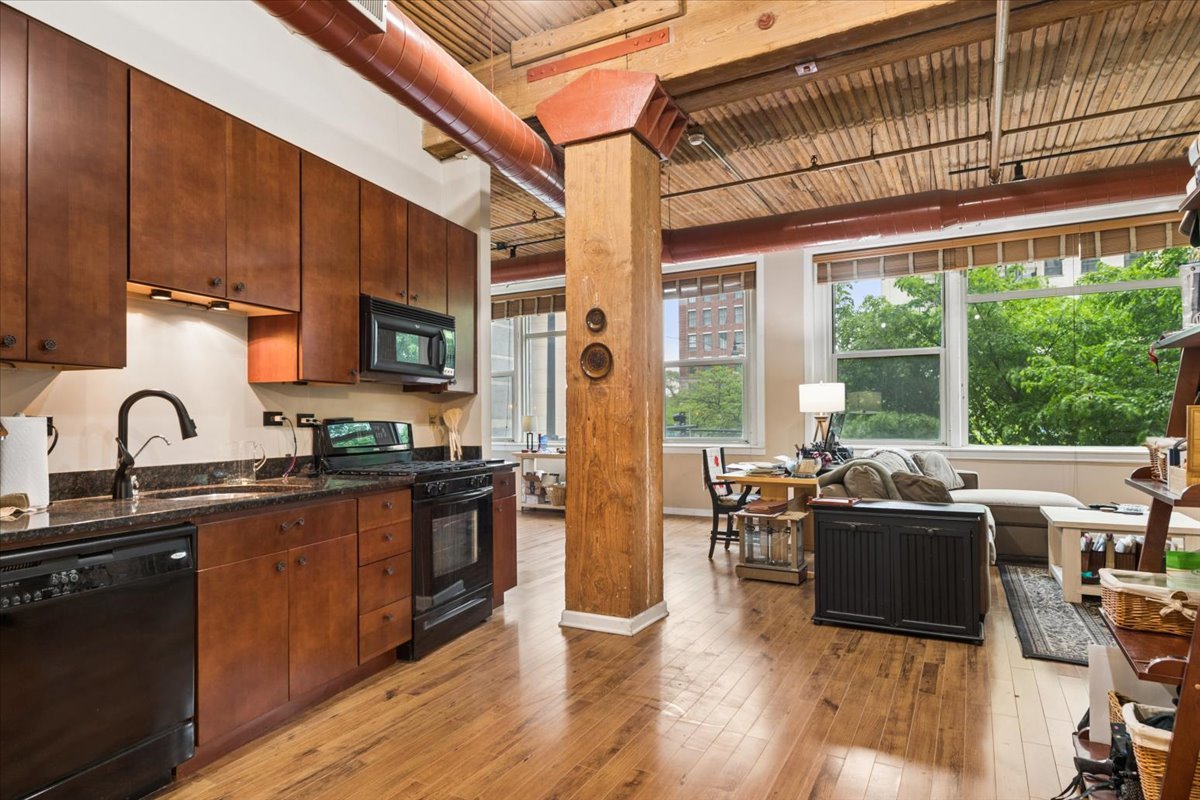 900 S Wabash Avenue Unit: 206