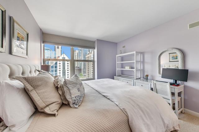 25 E Superior Street Unit: 1906