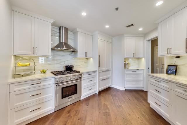 25 E Superior Street Unit: 1906