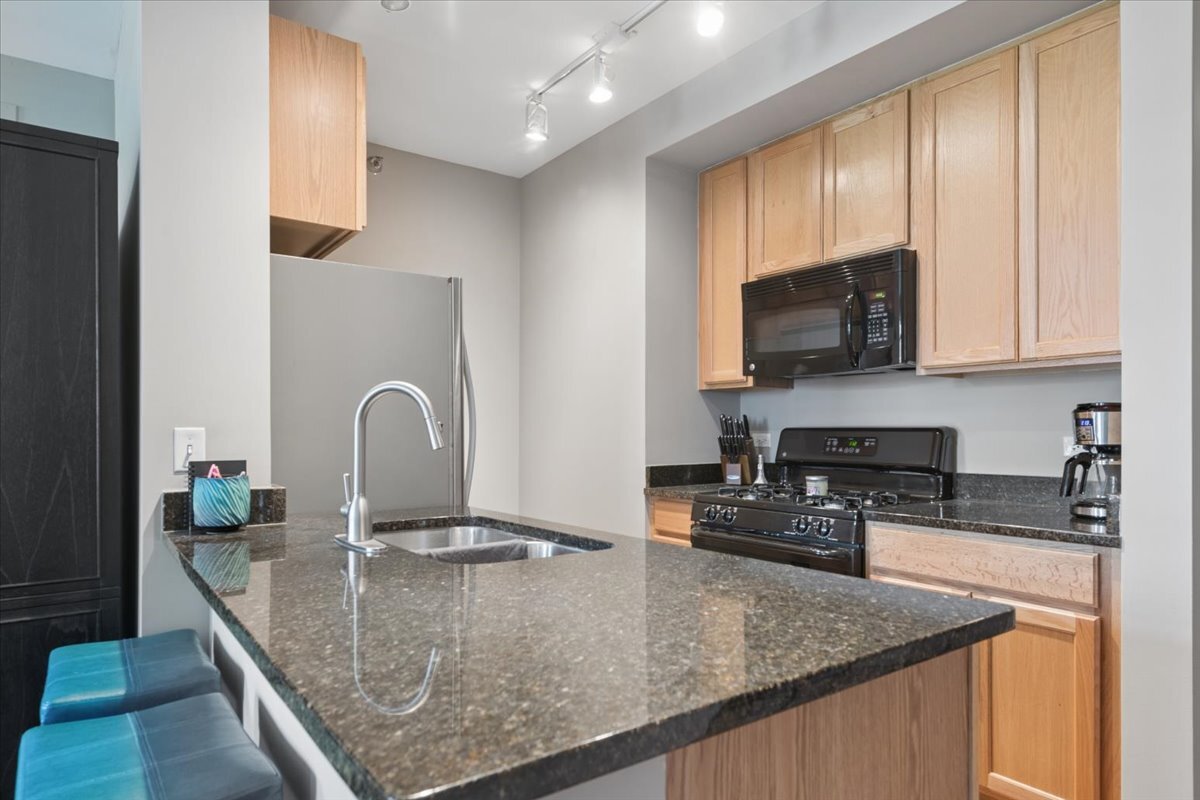 1255 S State Street Unit: 609