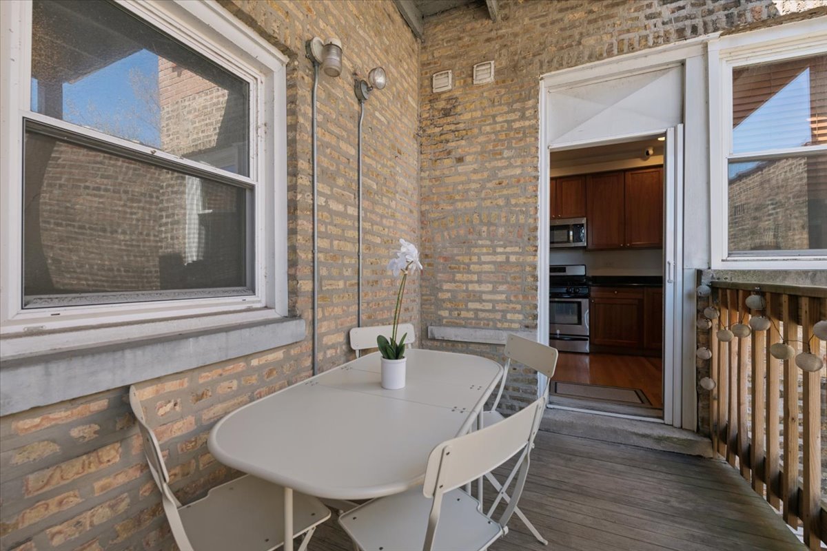 6333 N Glenwood Avenue Unit: 3W