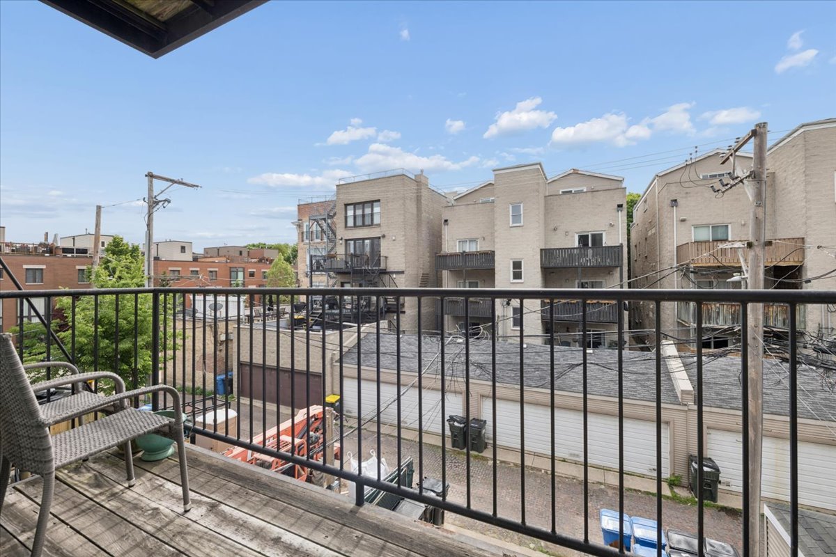 1508 N Hudson Avenue Unit: 2