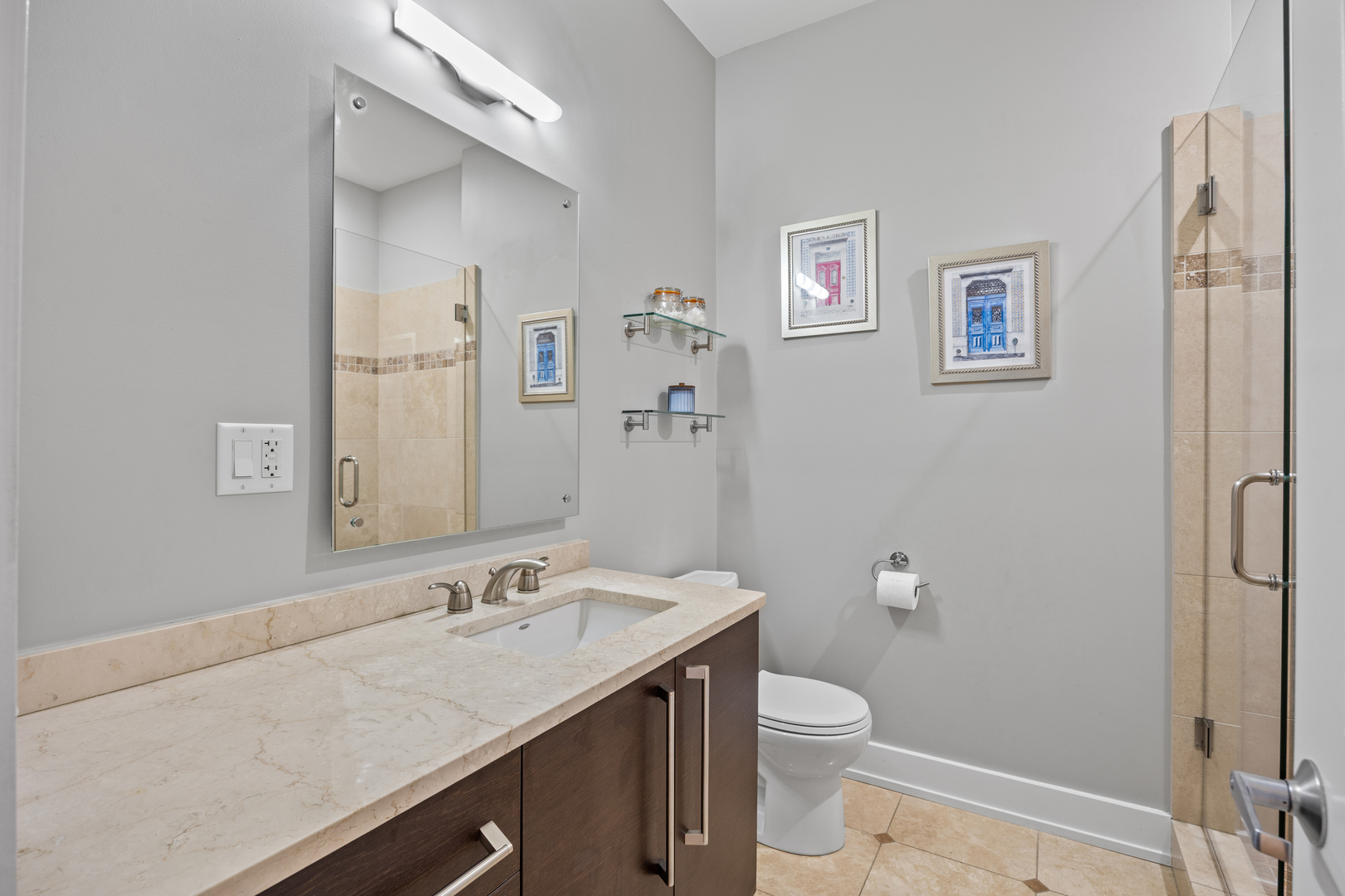 4043 N Damen Avenue Unit: 2
