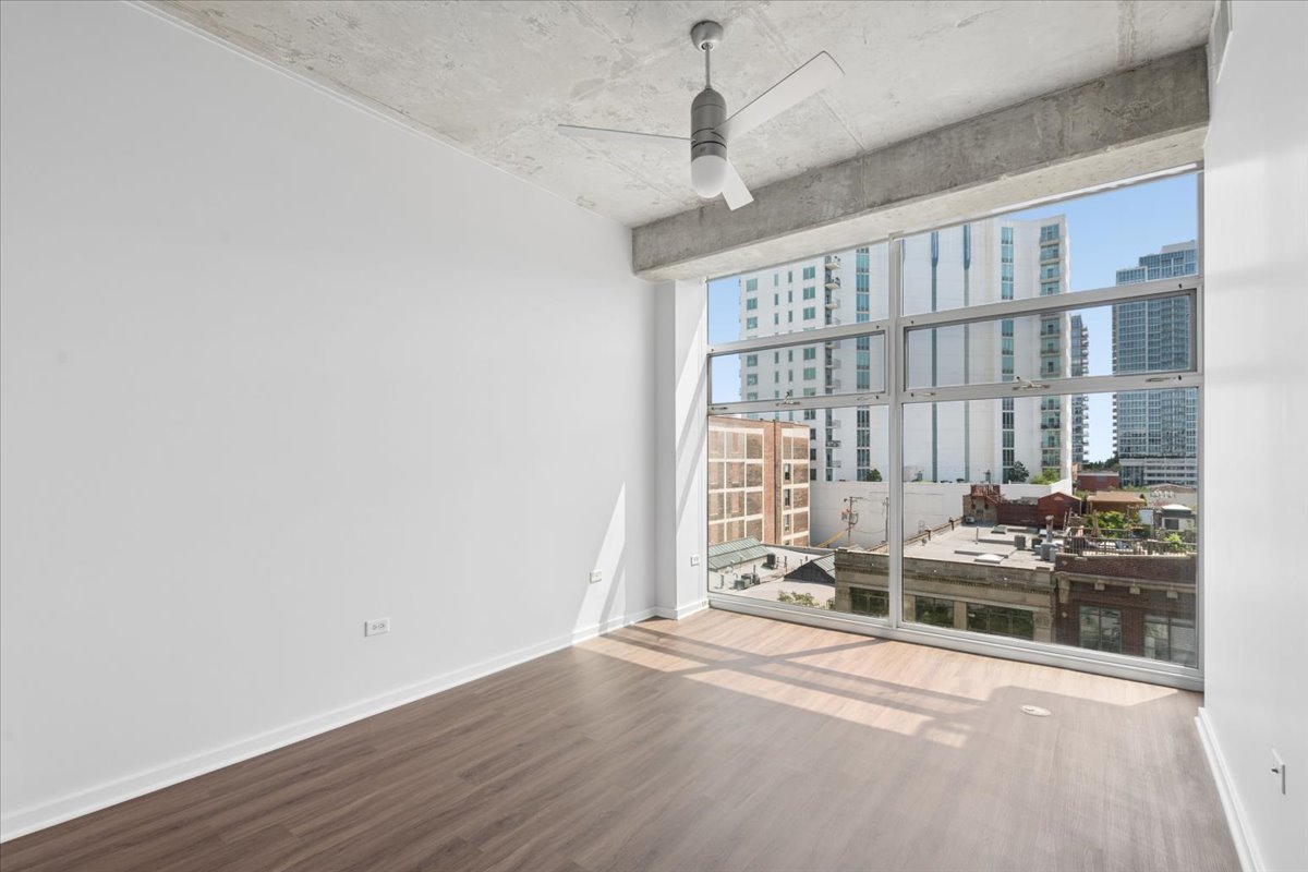 1620 S Michigan Avenue Unit: 606
