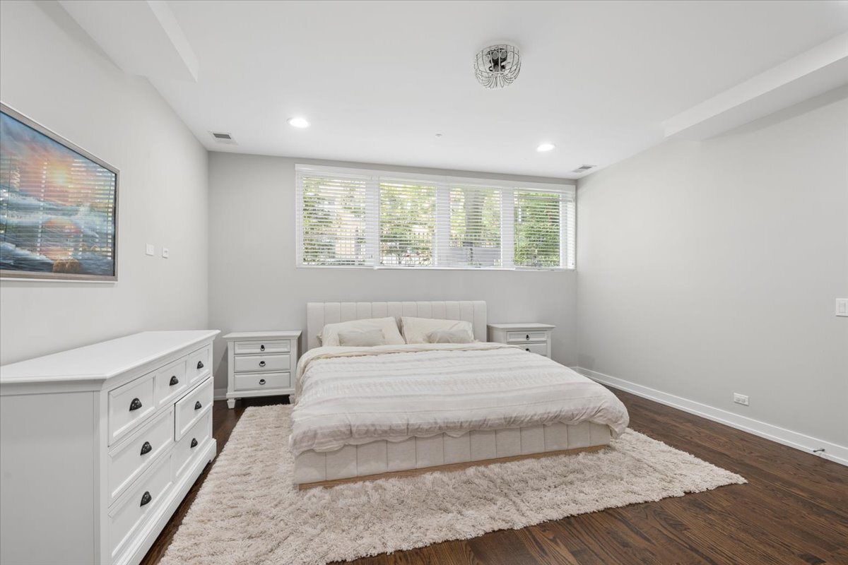 2133 N Campbell Avenue Unit: 1B