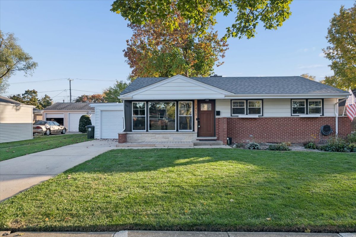 7413 Lyons Street Morton Grove Il Us 60053 Mrd12797047