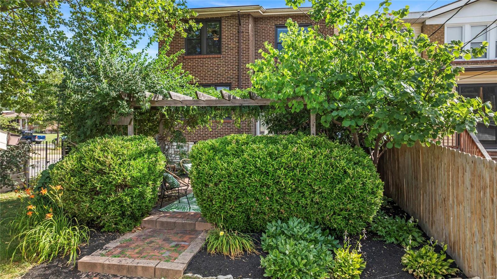 3862 French Court