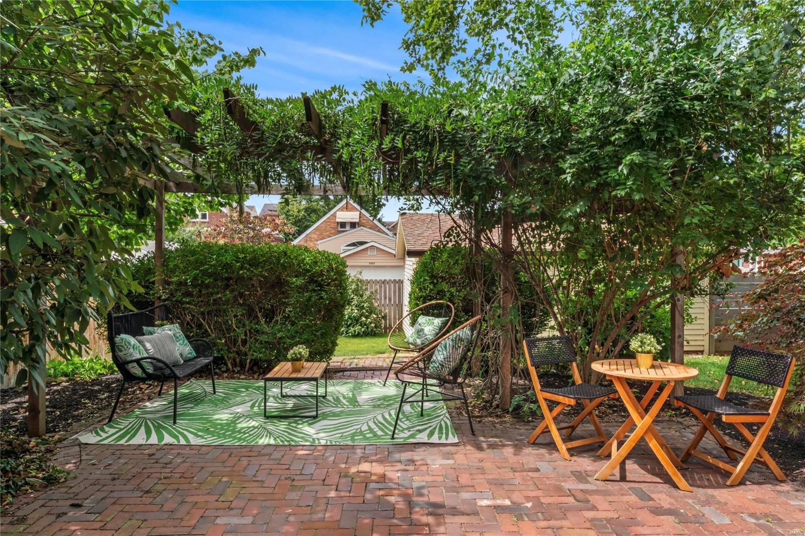 3862 French Court