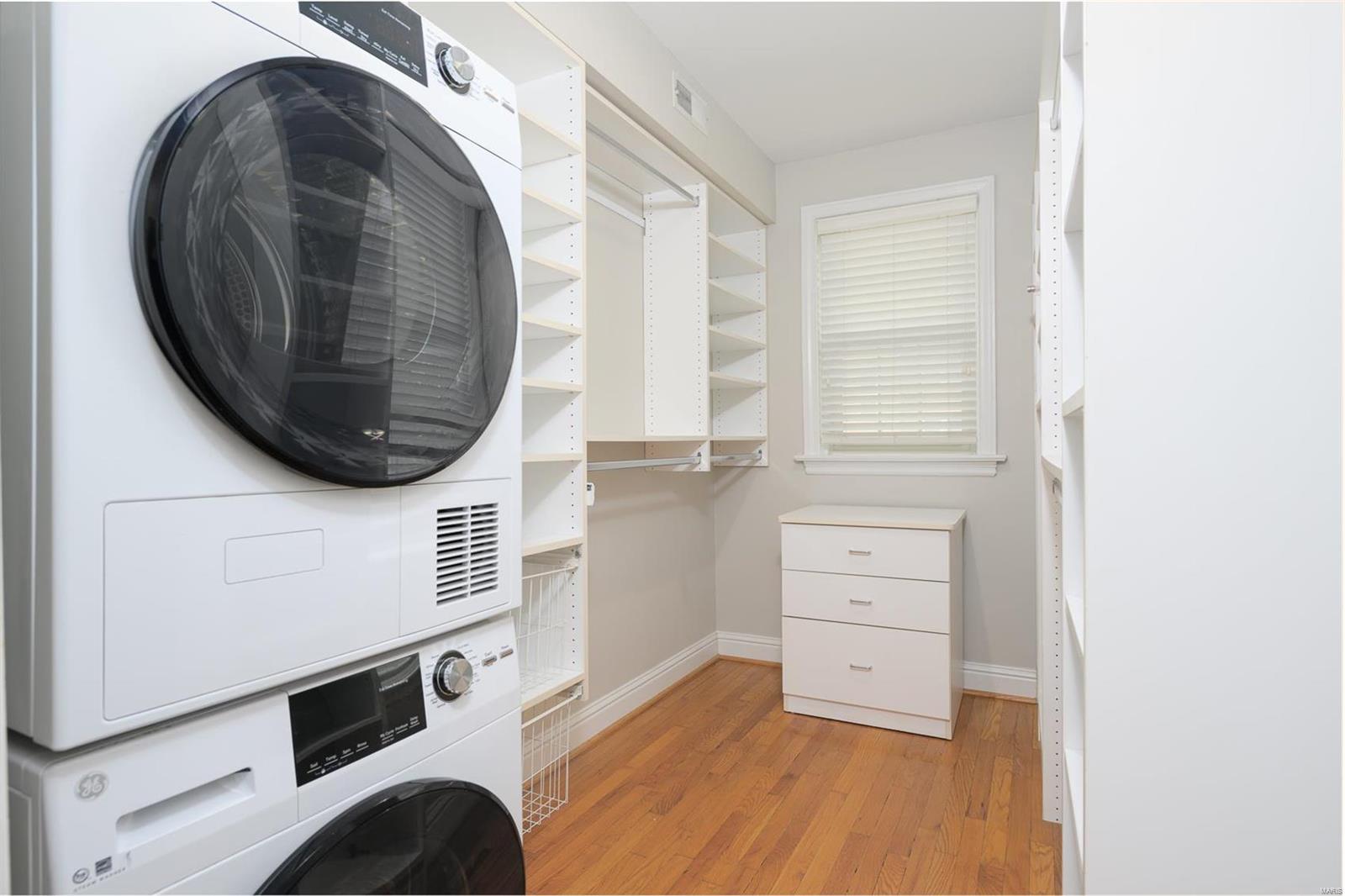 829 Westwood Drive Unit: 2E