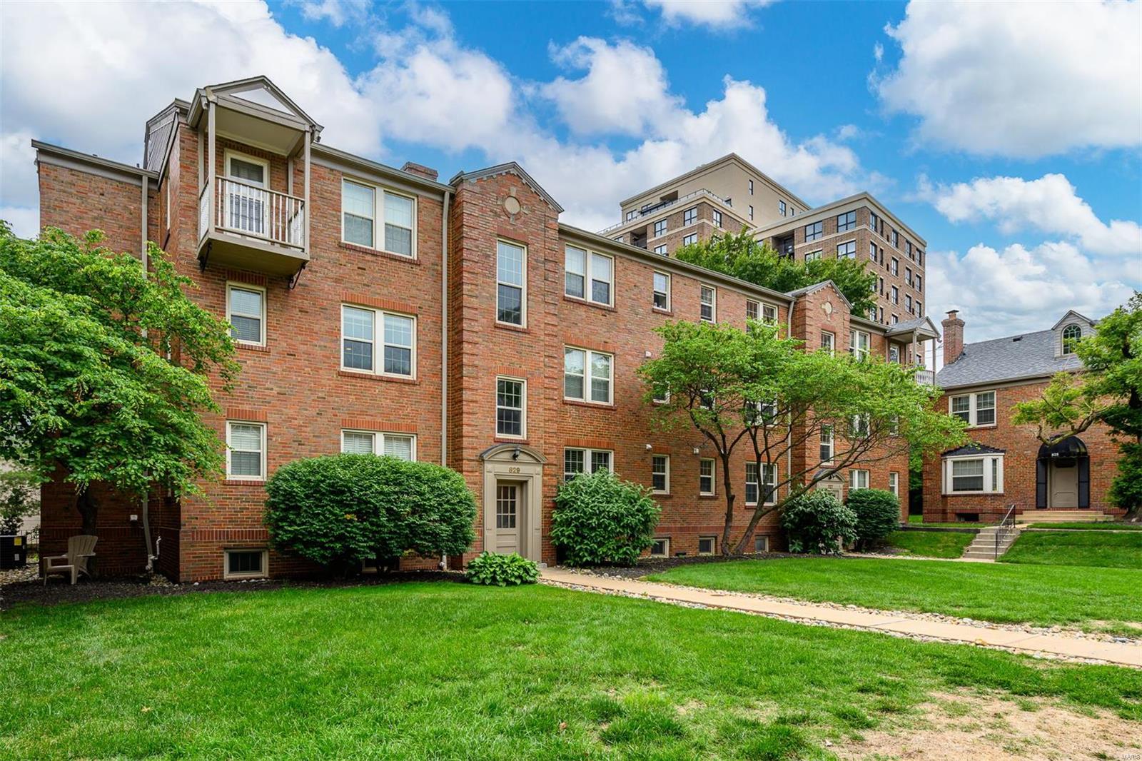 829 Westwood Drive Unit: 2E