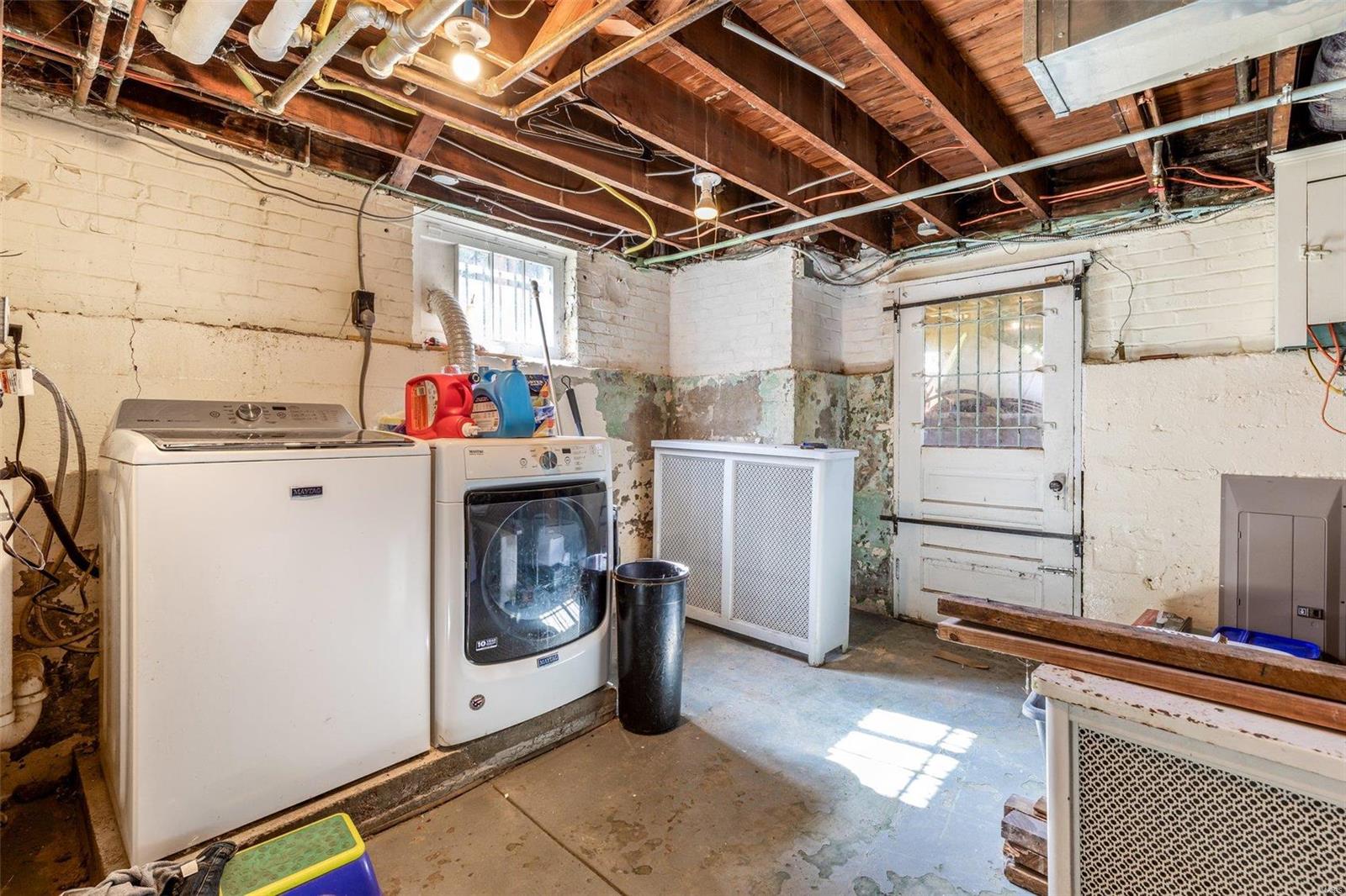 4649 Magnolia Avenue
