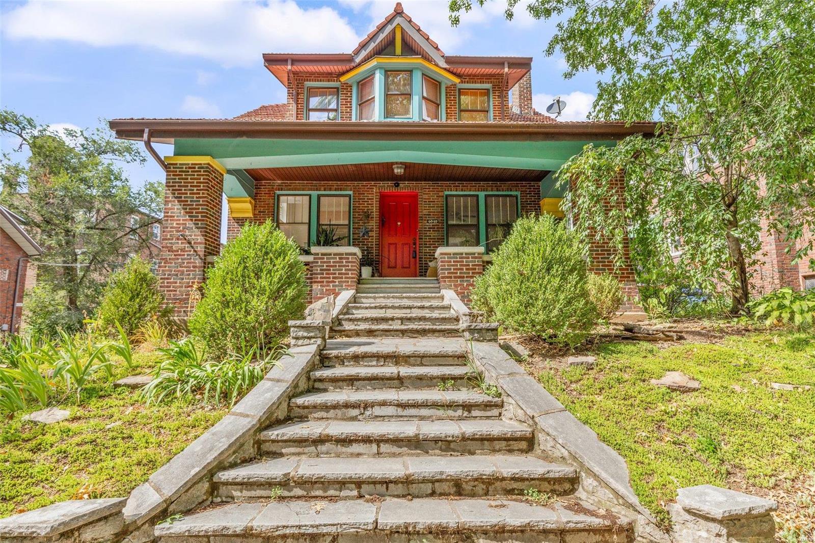 4649 Magnolia Avenue