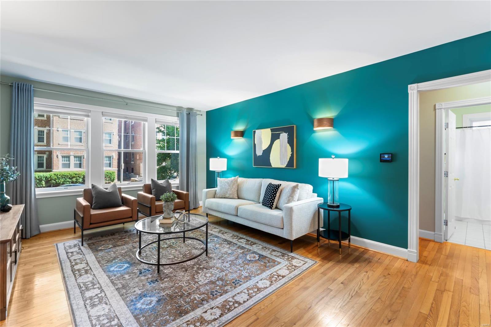 6330 Southwood Avenue Unit: 1E