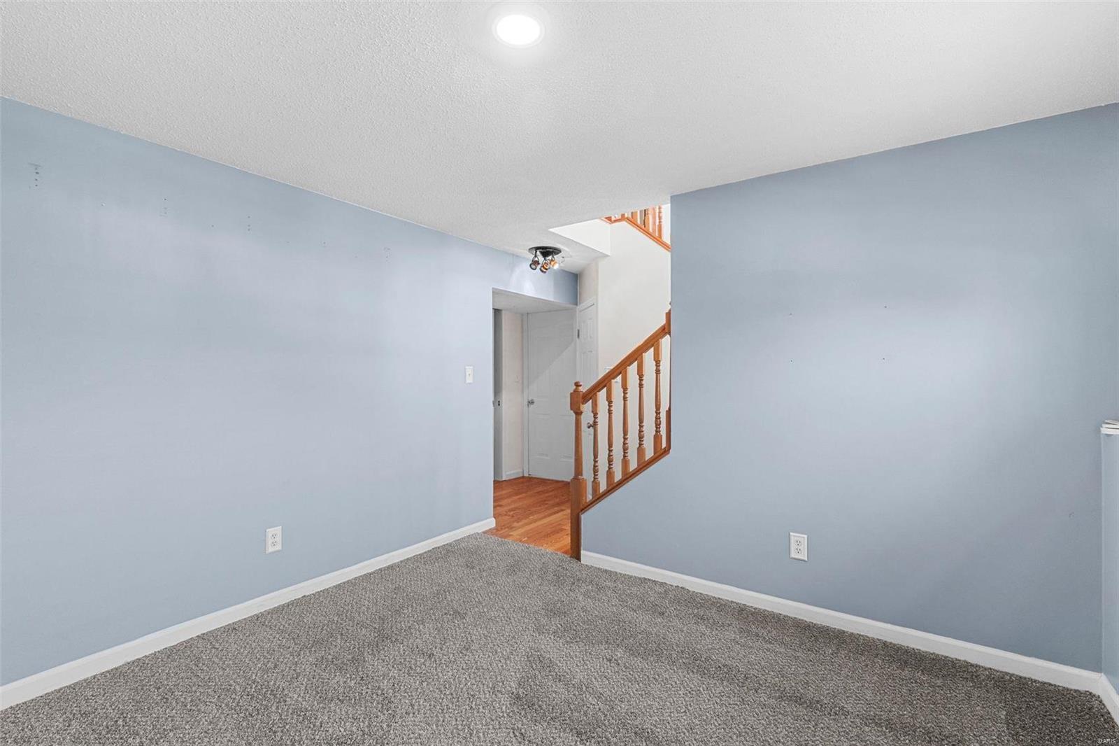 1707 Hilltop Lane