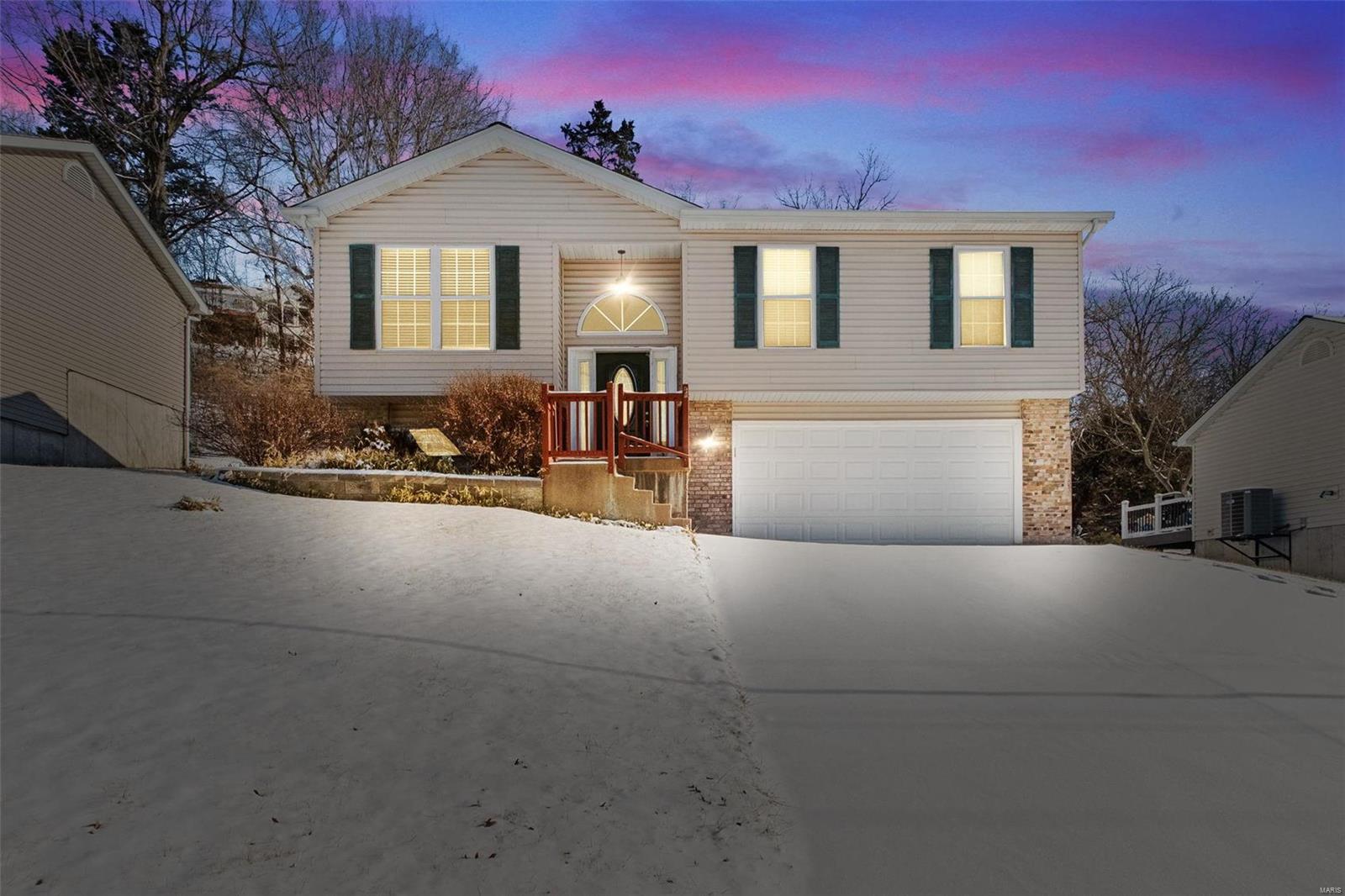 1707 Hilltop Lane