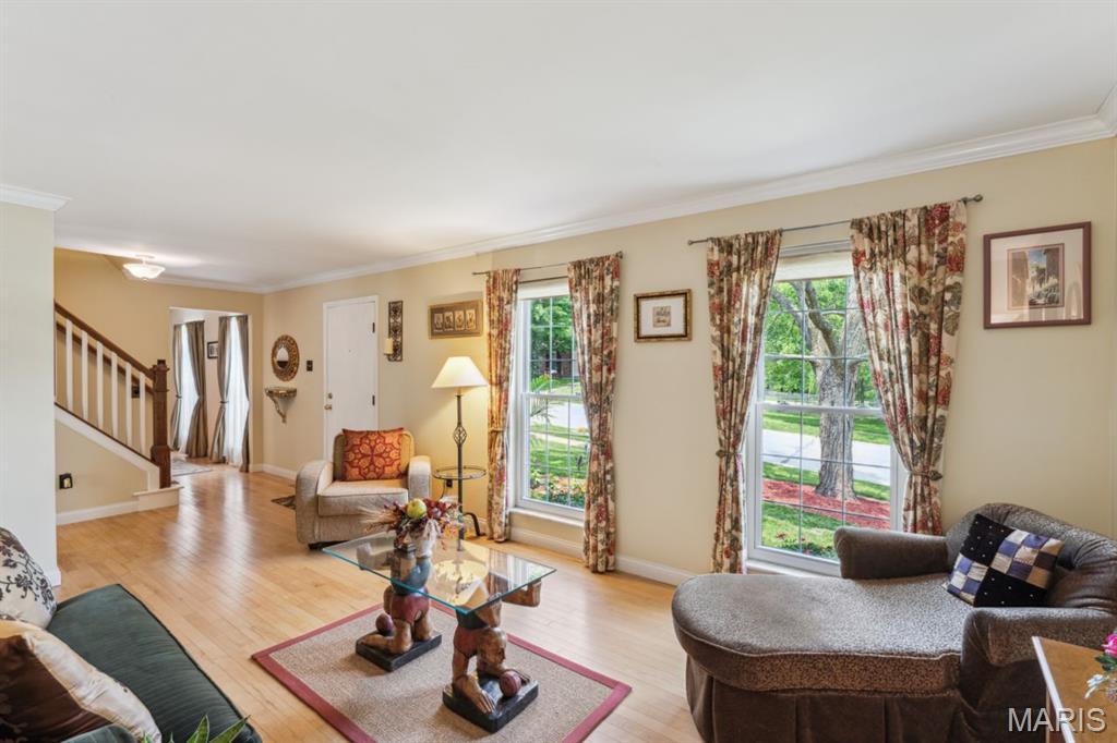278 Oakleigh Woods Drive