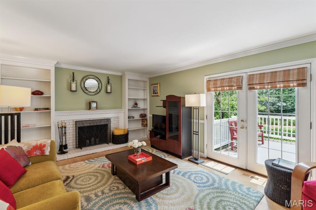 278 Oakleigh Woods Drive